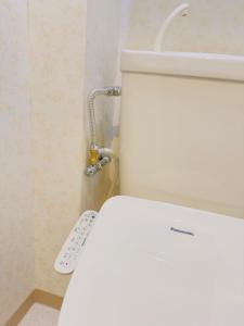 202 Dotonbori River 5 min walk to Dotonbori Kuromon Market Shinsaibashi, Namba Business District Balcony with washing machine 1F free dryer, microwave