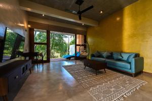 Roo Water Villas