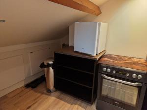 Apartment close to transport and shops