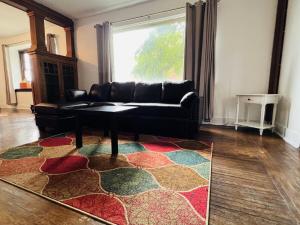 Penn House - Beautiful 3 Bedroom Apartment