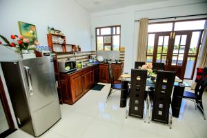 SaRu Apartments Kandy - 2 Bedrooms Up to 6 Guests
