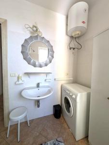 Sea view house, private parking, WiFi