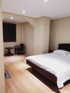 Avana Hills Boracay Prime Family Suite 101