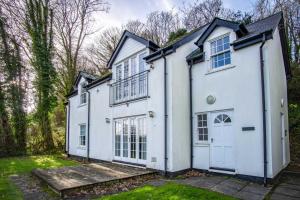 Bayview 2 - 2 Bedroom Apartment - Penally