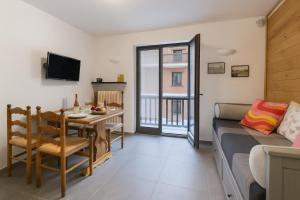 Rochebrune Apartments