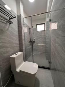 2 bedroom, Kilimani, 1 Min to Yaya House