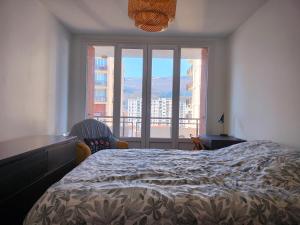 Très bel appartement cosy refait avec goût - Very nice and cozy apartment redone with taste!