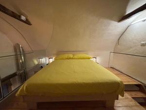 Riverside room Angelica House on the rock