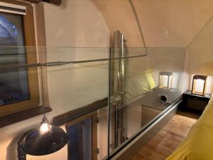 Riverside room Angelica House on the rock