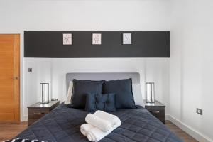 Mint Drive Luxury 2 Bed 2 Bath Gated Apartment