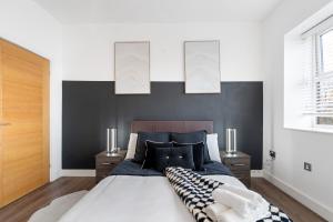 Mint Drive Luxury 2 Bed 2 Bath Gated Apartment