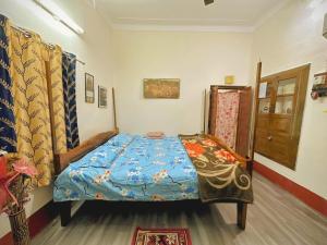ATITHI HOMESTAY - Entire 2BHK in Central Bolpur with Private Parking - Pet Friendly