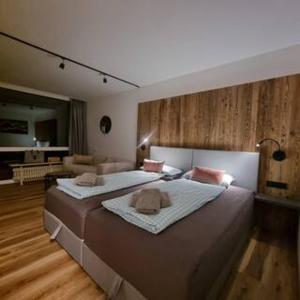 Apartment Mountain Escape