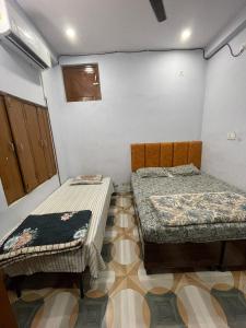 2BHK Near to Assi Ghat 500meter Rooftop Ganga View