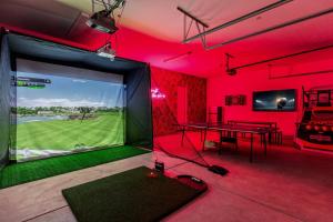 Desert Oasis: Pool, Spa, Golf Sim + EV Charger