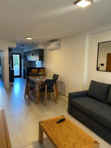 Depto 2 ambientes moderno y amplio