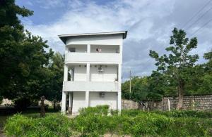 Private Top-Floor Apartment Steps from Diani Beach