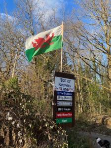 Farm House, Hirwaun Brecon Beacons with Games Barn