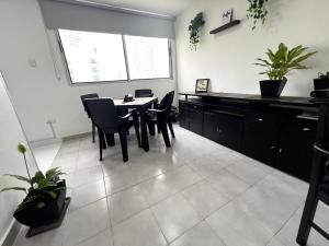 1401 Apartamento con AC, Piscina y Cerca Playa