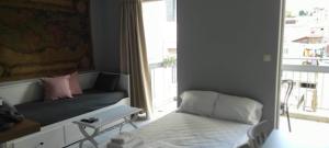 Parastaseis City Apartment Central