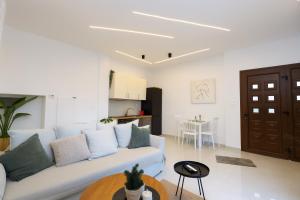 Oasis Acropolis Serres With Parking Next to Center