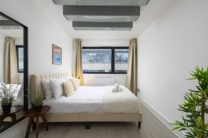 Bright and Beautiful 2BDR Central London Flat