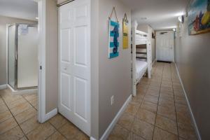 Pelican Isle 403 Beautiful gulf front condo