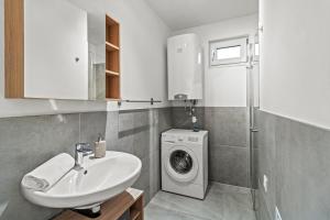 NobleNest Cozy - Parkplatz - Terrasse - Küche