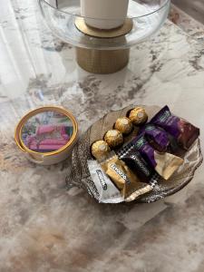 Stylish New 1-BDR Apartment, Great for Families