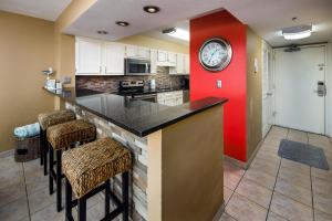 Sea Oats 203 Gulf front condo