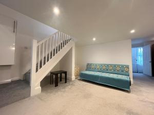 Lovely Calm Independent 3 Bedroom Home