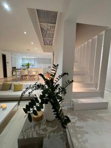 Private Pool, Villa Esperanza by Nivariahost