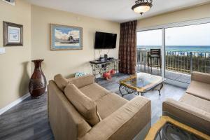 Summerlin 102 Spacious Gulf front condo