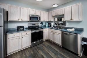 Sunset Cottages 4C Pet friendly condo