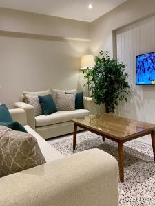 شقه فاخره في المهندسين فرش فندقي