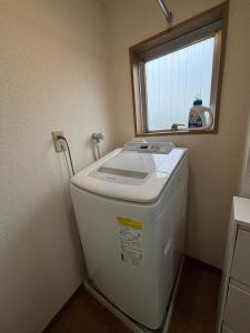 2 Units in 1 Listing near Nakano CBD and Broadway