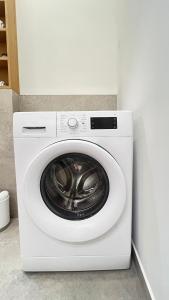 Carina Downtown Spot Studio