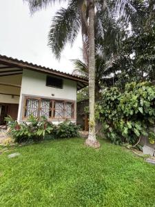 Casa ampla em Maresias 10 Pessoas com Quintal