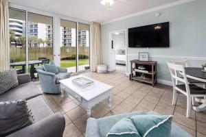 Waters Edge 102 Large 1st floor condo