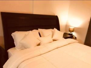 Royal Marina Inn