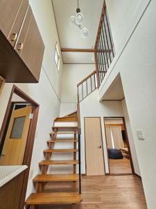 furano lavender house