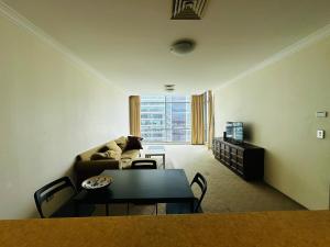 Sydney CBD 2BR-2BA Unit - Free Parking