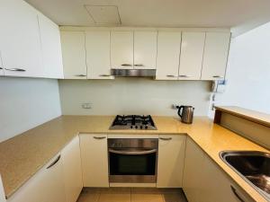 Sydney CBD 2BR-2BA Unit - Free Parking