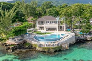 Exquisite Buttonwood Reef 6BDR Villa Ocho Rios