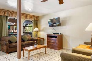 Large Two-Story 2Bed 2Bath Apartment Roundhouse Residences