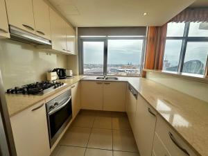 Sydney CBD 2BR-2BA Unit - Free Parking