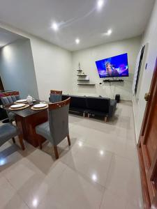 Casa completa cerca a laguna Santo Tomas - Iquitos