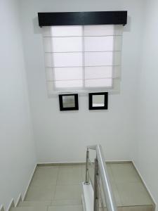 Casa con piscina, parqueo y zona BBQ