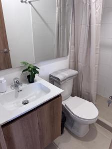 Comodo Apartamento con Ubicacion Central