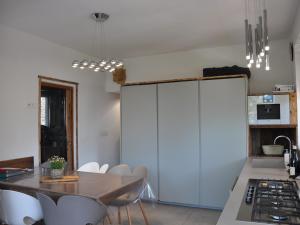 Appartement rénové 2 chambres, centre station, 300m des pistes, 6 pers, WiFi - FR-1-836-63